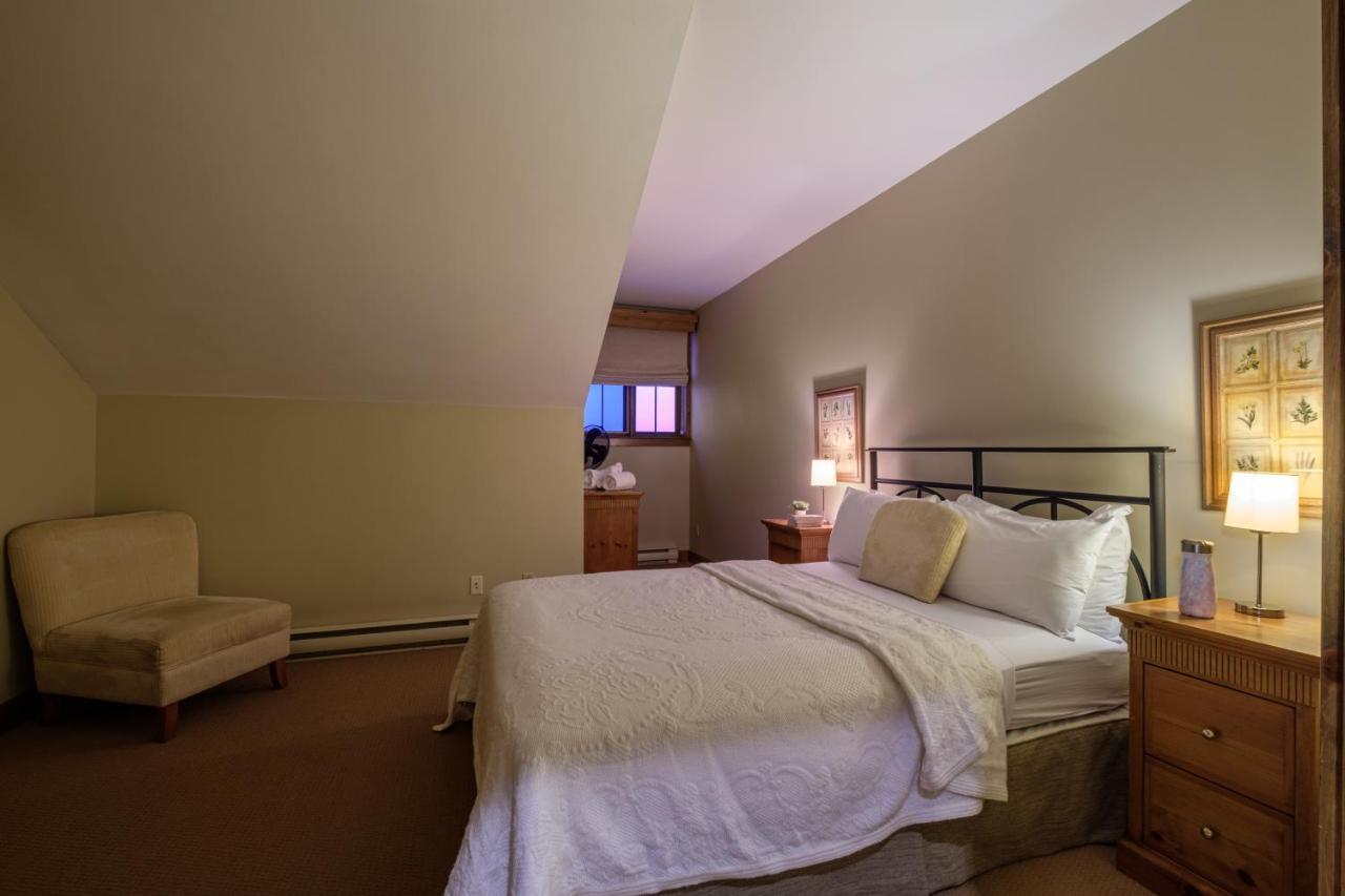 Equinoxe By Rendez-Vous Mont-Tremblant Apartment Bagian luar foto